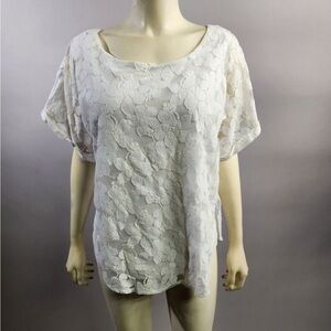 NWT - Joseph A Women’s Petite Top (White Embroidered, XL)
